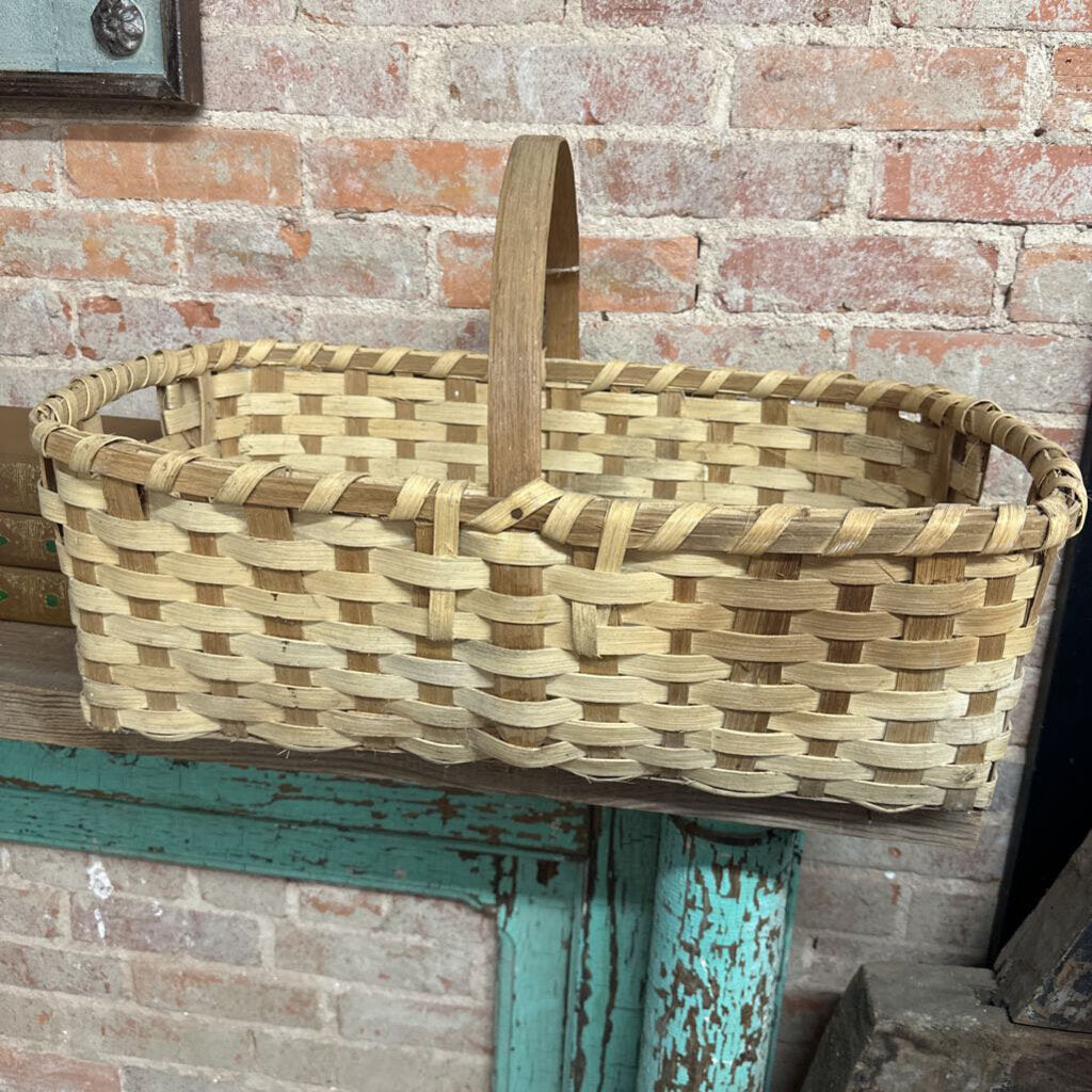 OAK BASKET WITH SIDE HANDLES