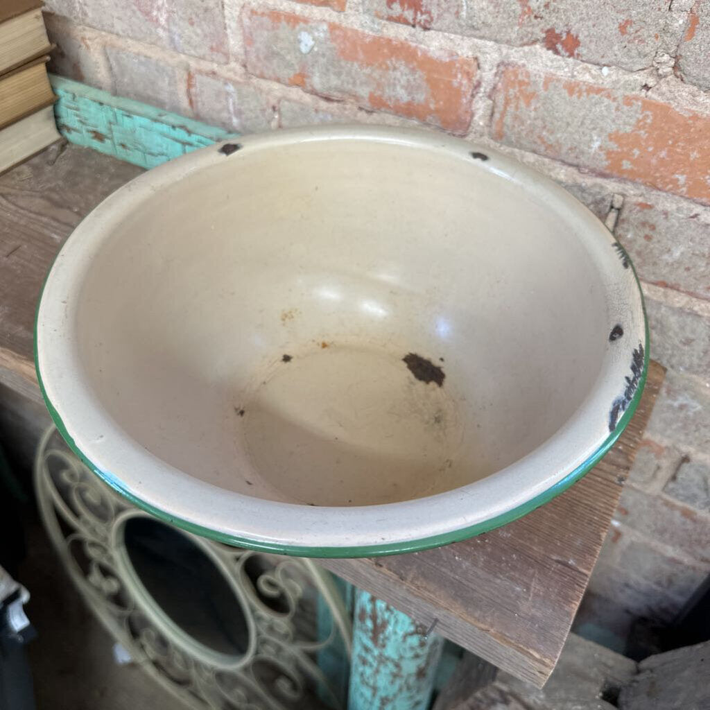 VINTAGE METAL BOWL