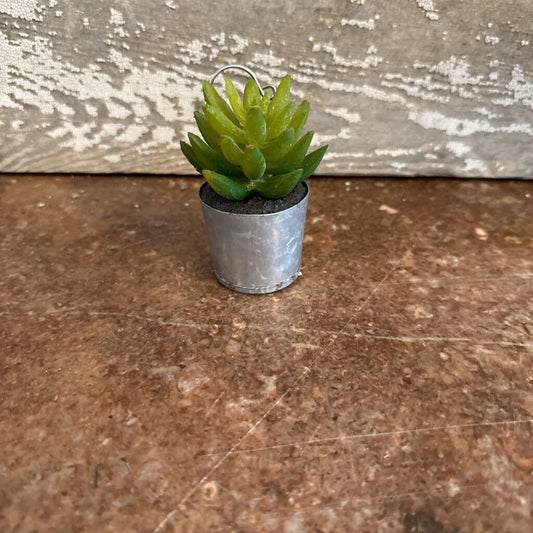 SUCCULENT PLACE CARD HOLDER