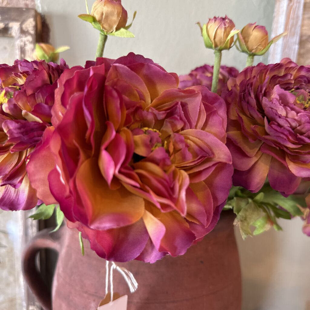 PURPLE RANUNCULUS BOUQUET