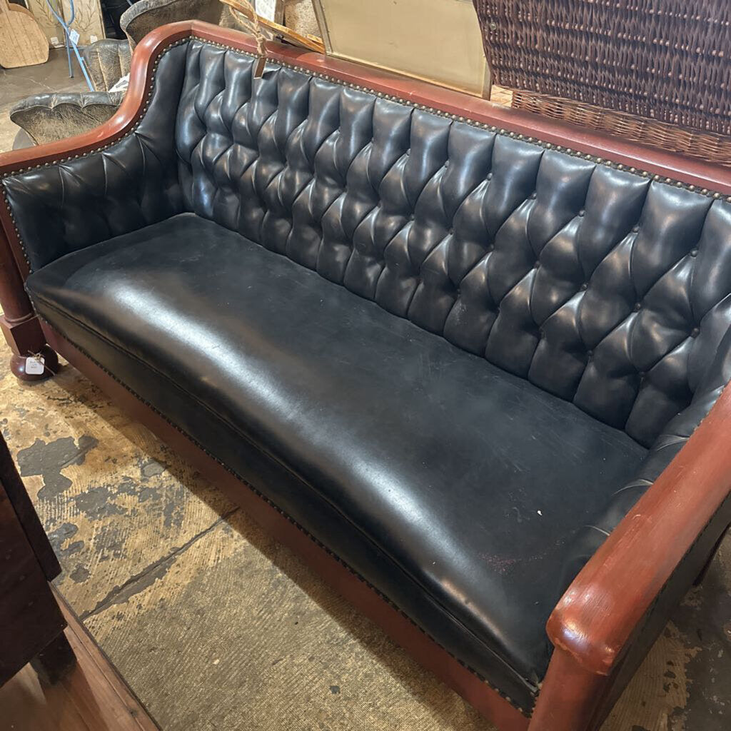 LEATHER/WOOD SOFA