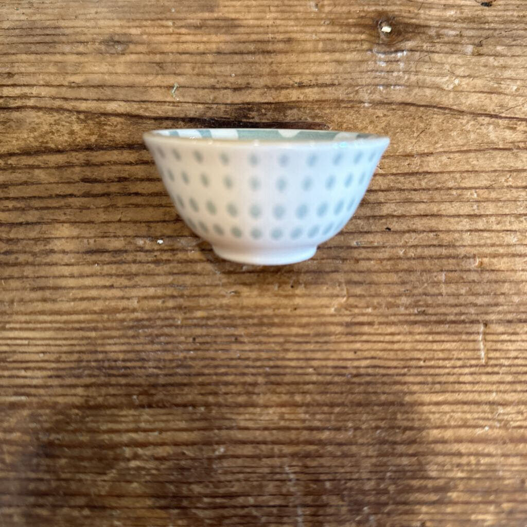 STONEWARE PINCH POT W/ PATTERN