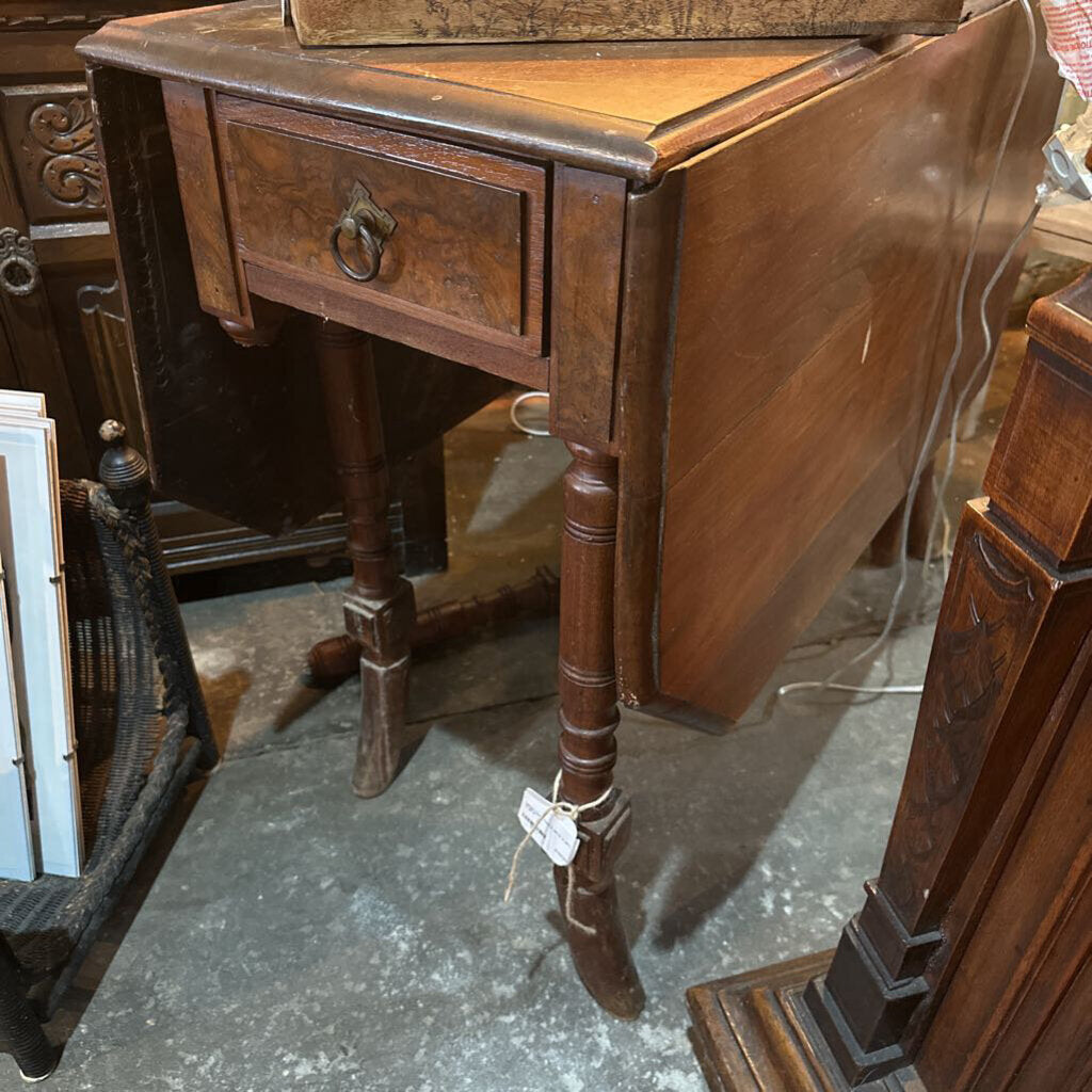 DROP LEAF TABLE