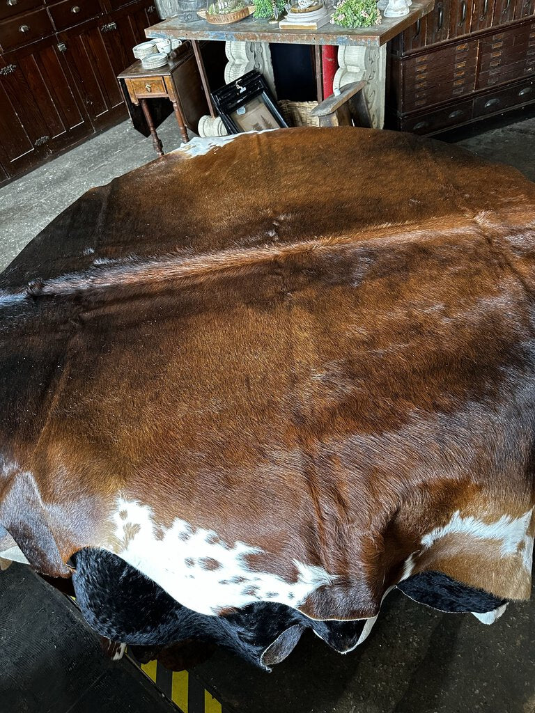 BRAZILIAN COWHIDE RUG