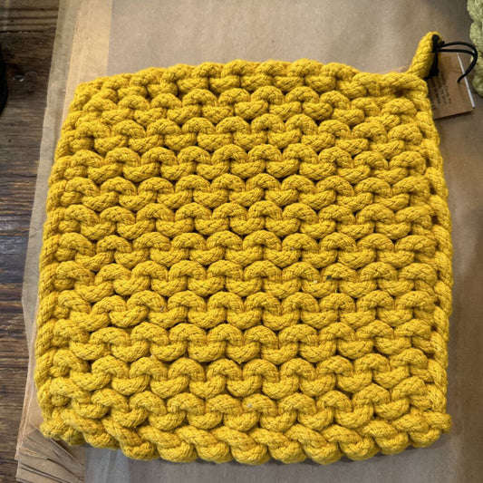 CROCHET POT HOLDER/TRIVET