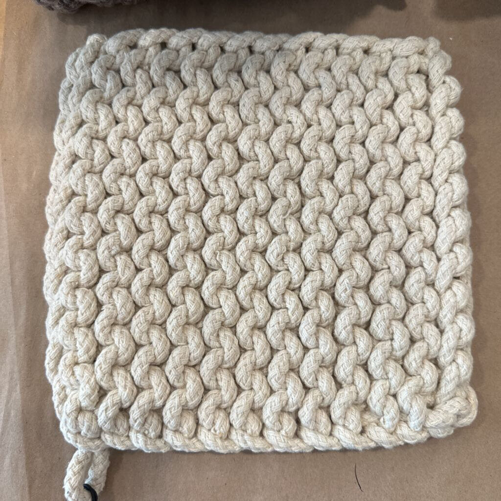 CROCHET POT HOLDER/TRIVET