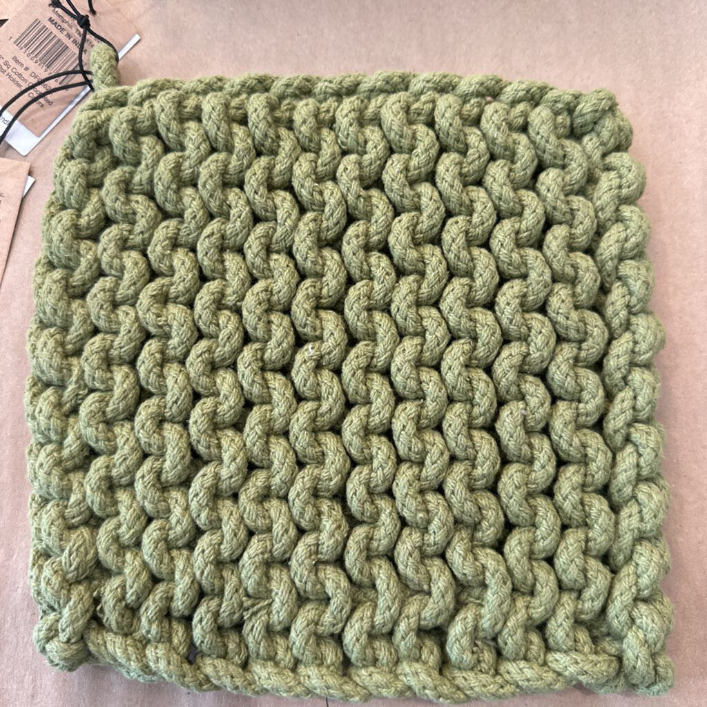 CROCHET POT HOLDER/TRIVET