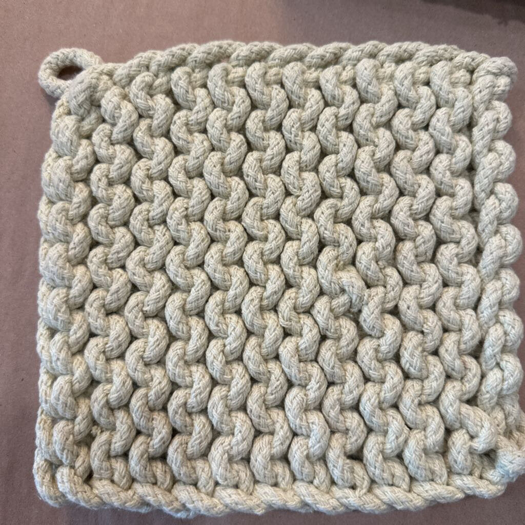 CROCHET POT HOLDER/TRIVET