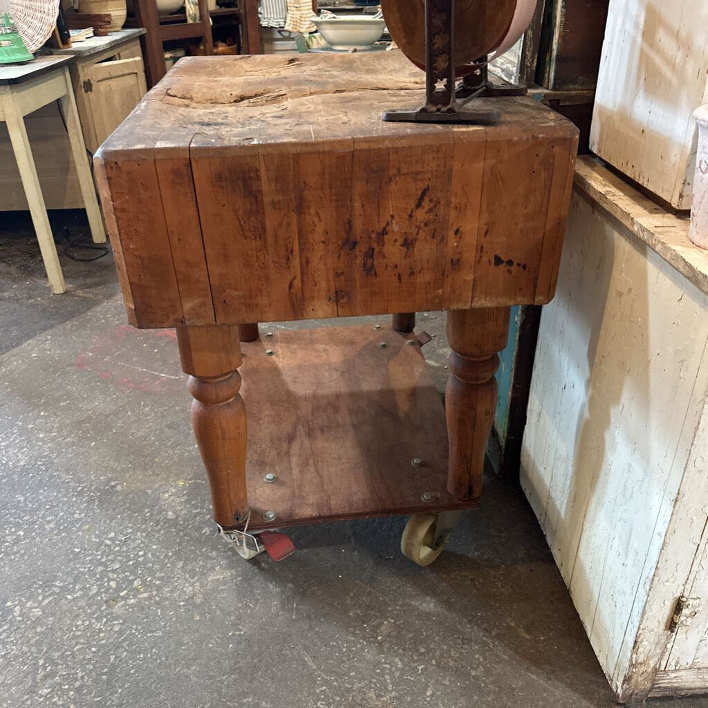 BUTCHER BLOCK ISLAND ON CASTERS