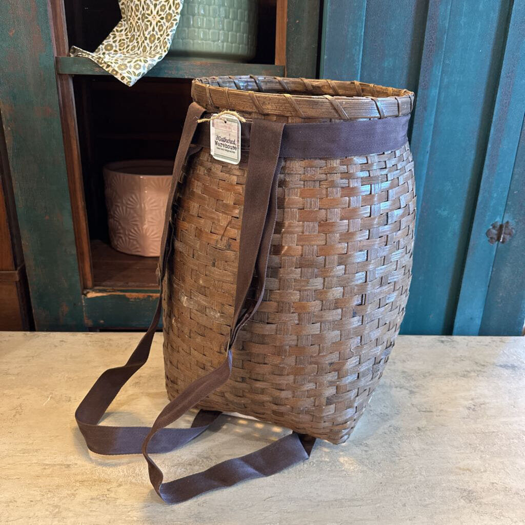 GATHERING BASKET WITH STRAPS