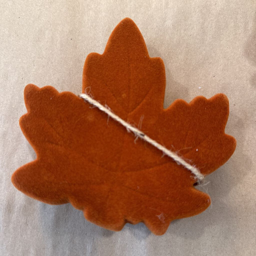 VELVET COVERED CERAMIC LEAF