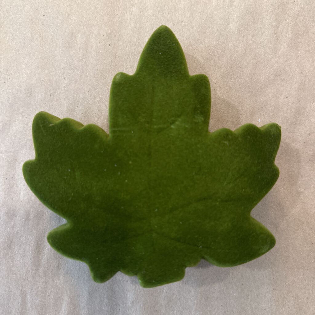 VELVET COVERED CERAMIC LEAF