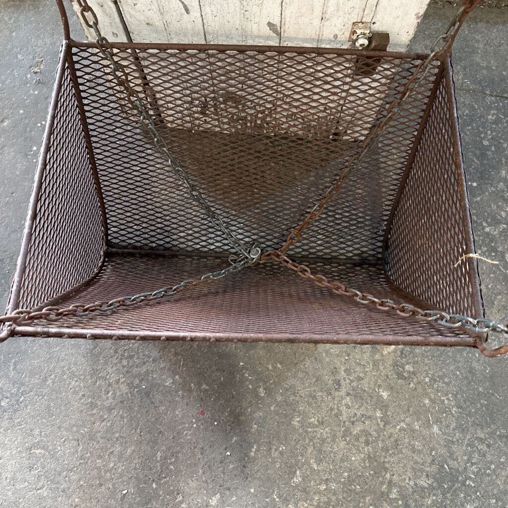 INDUSTRIAL HANGING BASKET