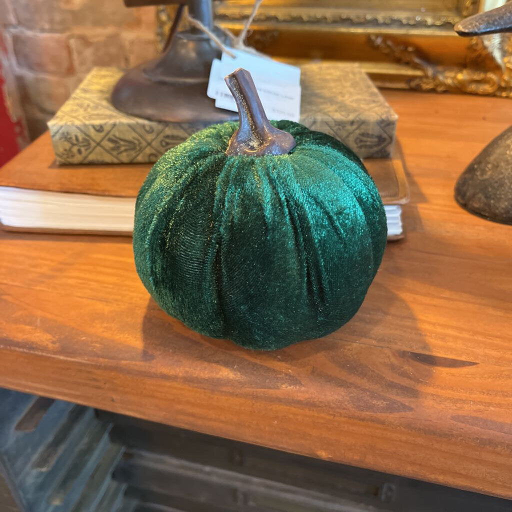 VELVET PUMPKINS