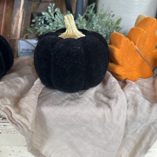 CERAMIC AND VELVET PUMPKIN