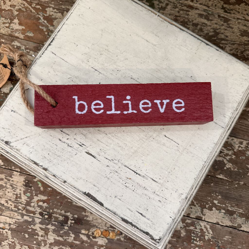 WOOD WALL DECOR WITH SAYING