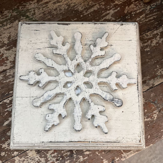 CHIPPY WOOD SNOWFLAKE