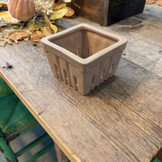 SQUARE STONEWARE BERRY BOWL - SOLID