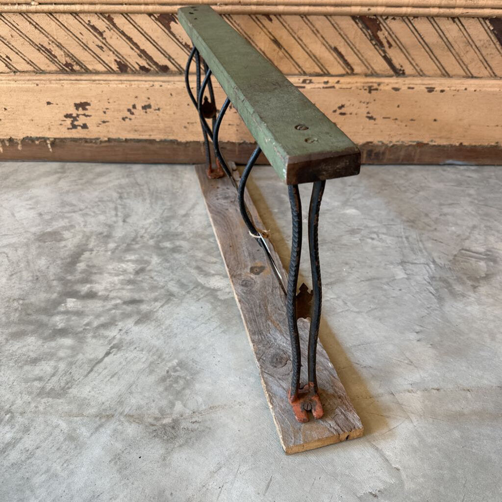 OLD MECANTILE STORE PAPER CUTTER