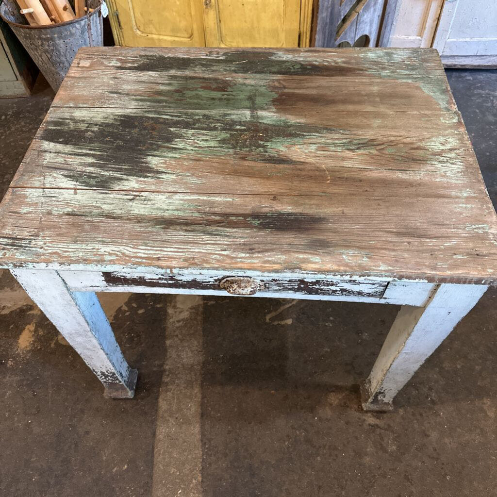 PRIMITIVE TABLE