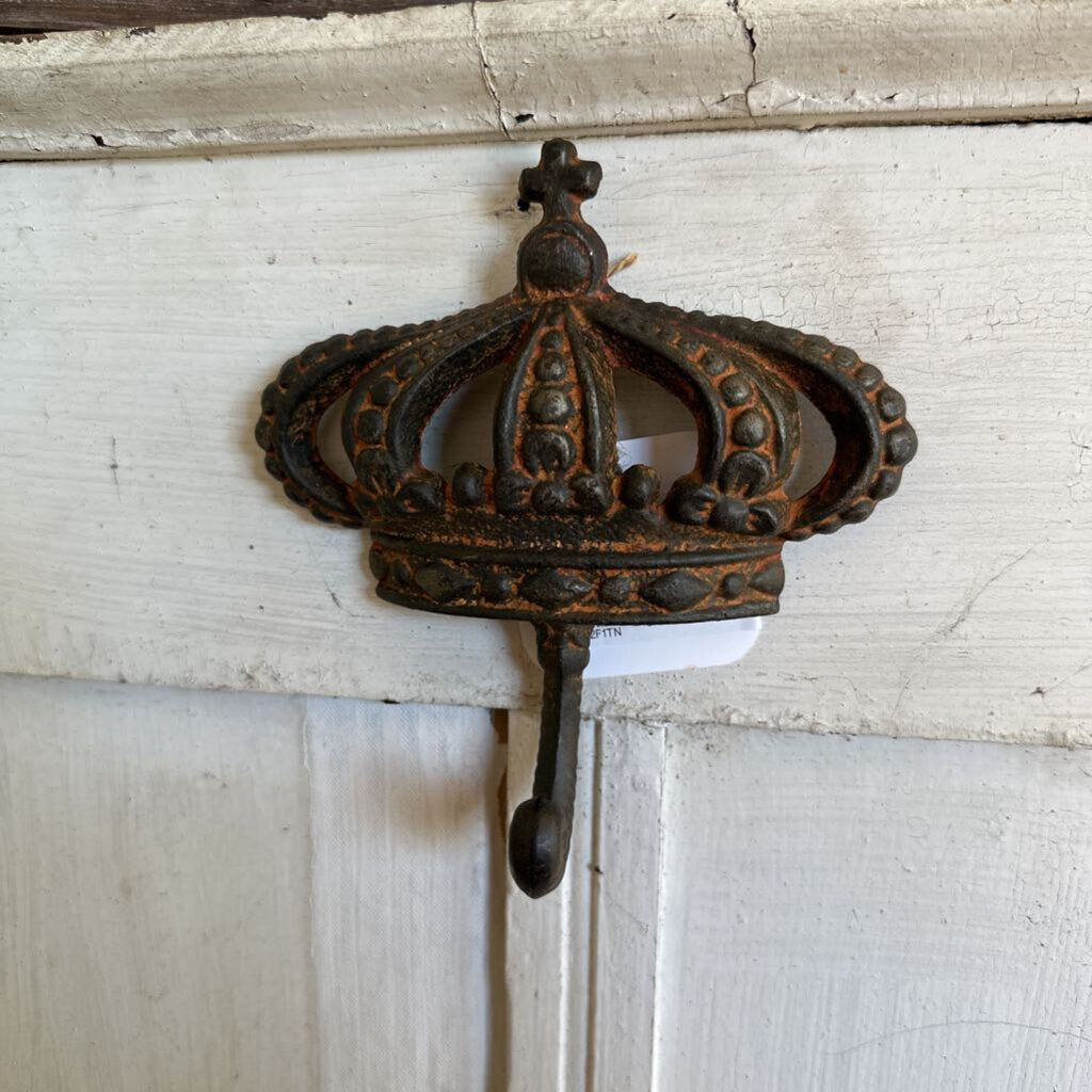 CAST IRON CROWN WITH HANGER