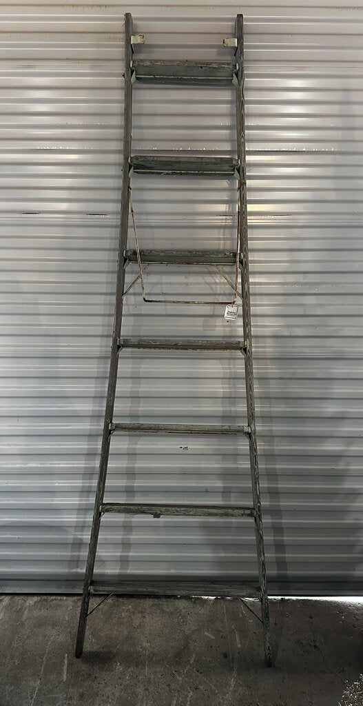 WOODEN LADDER – The Gathered Warehouse