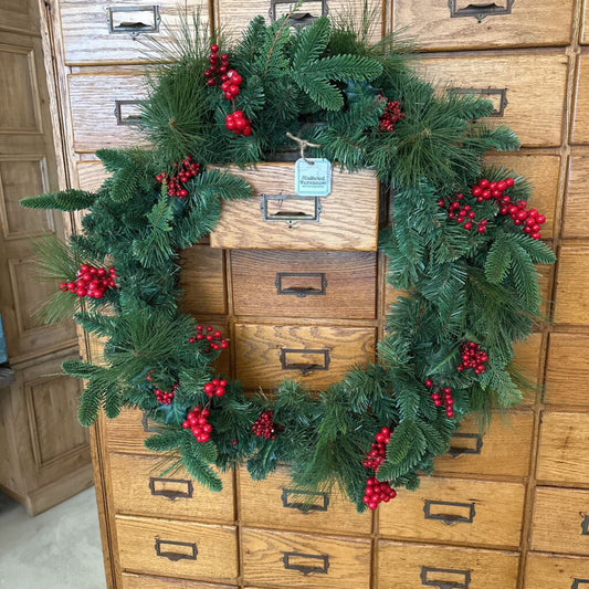 CHRISTMAS WREATH WITH BERRIES