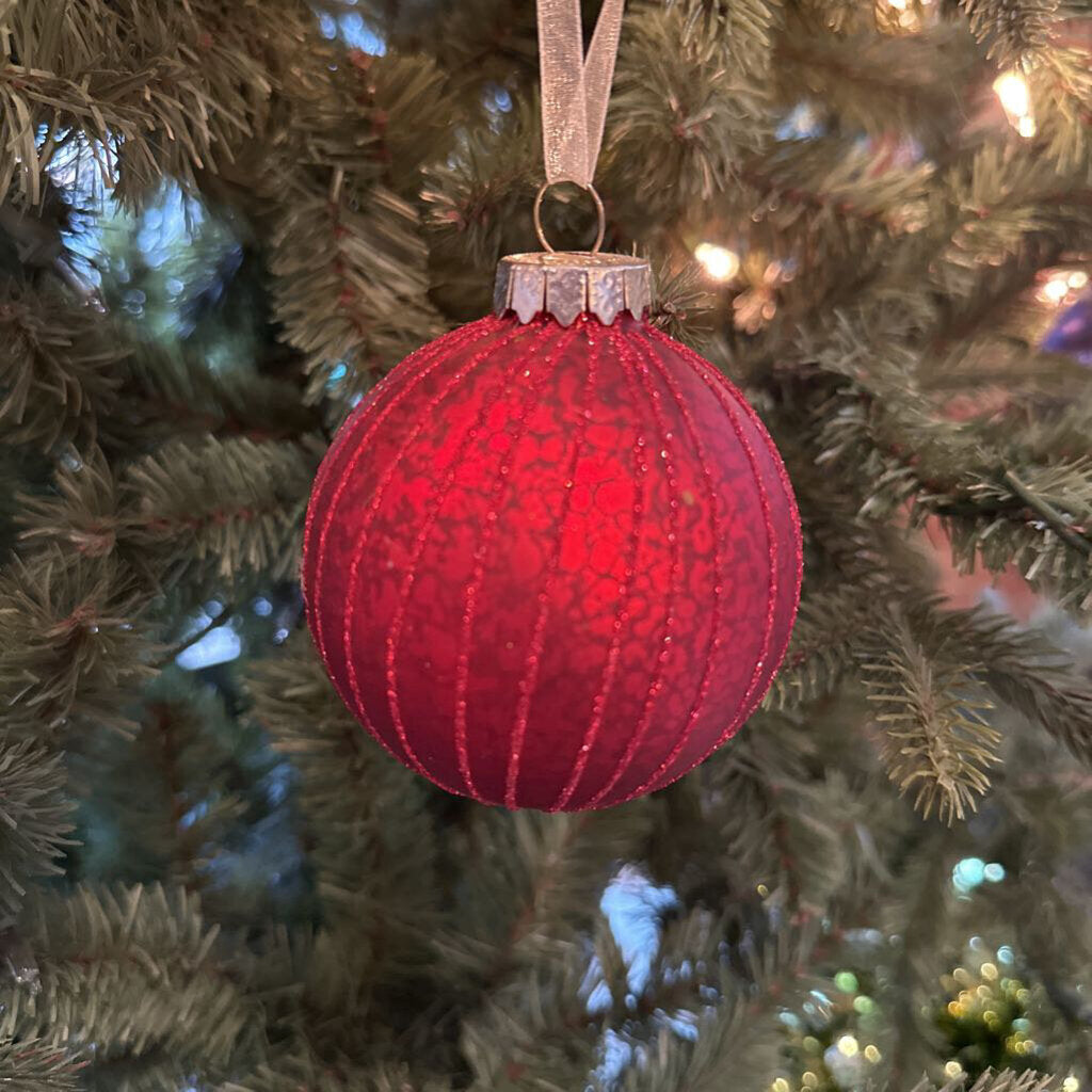 GLITTER ORNAMENT