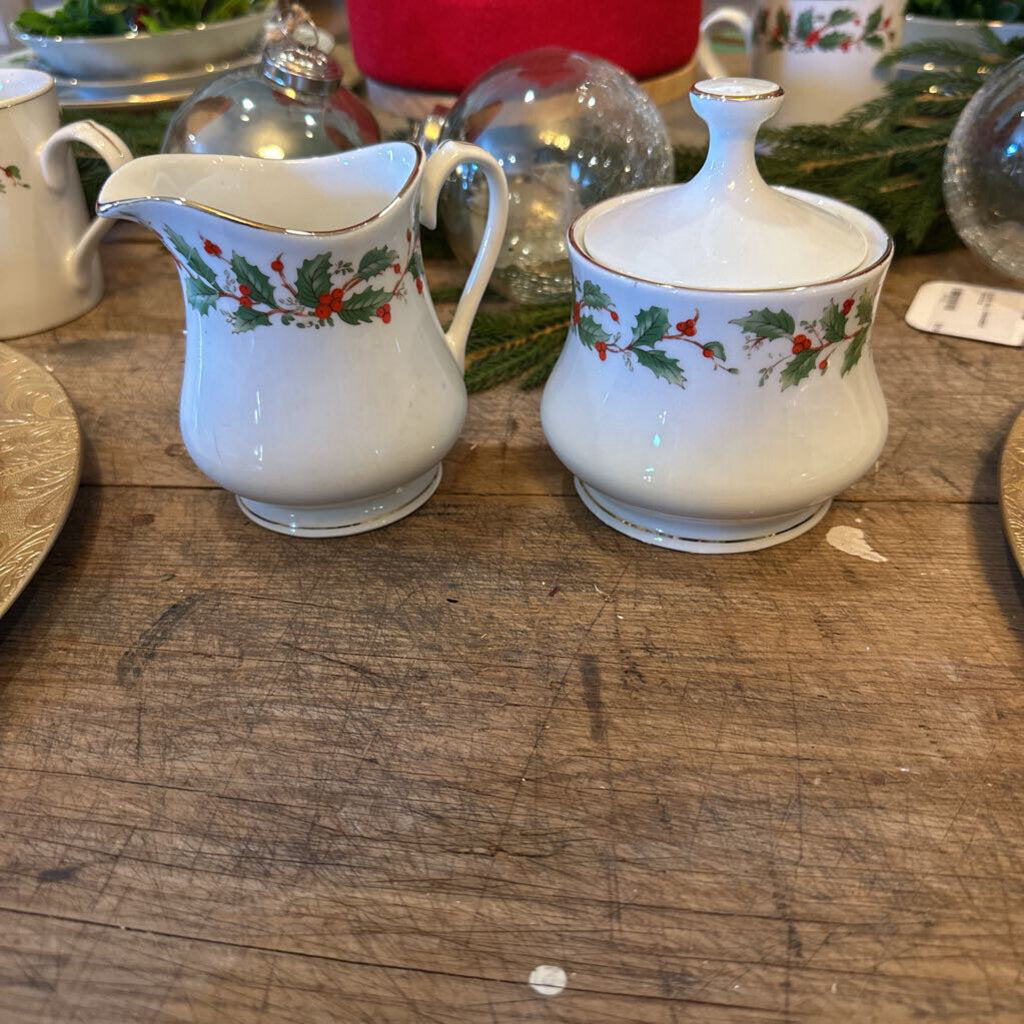 CHRISTMAS DISH SET "NOEL" BY CHINA PEARL