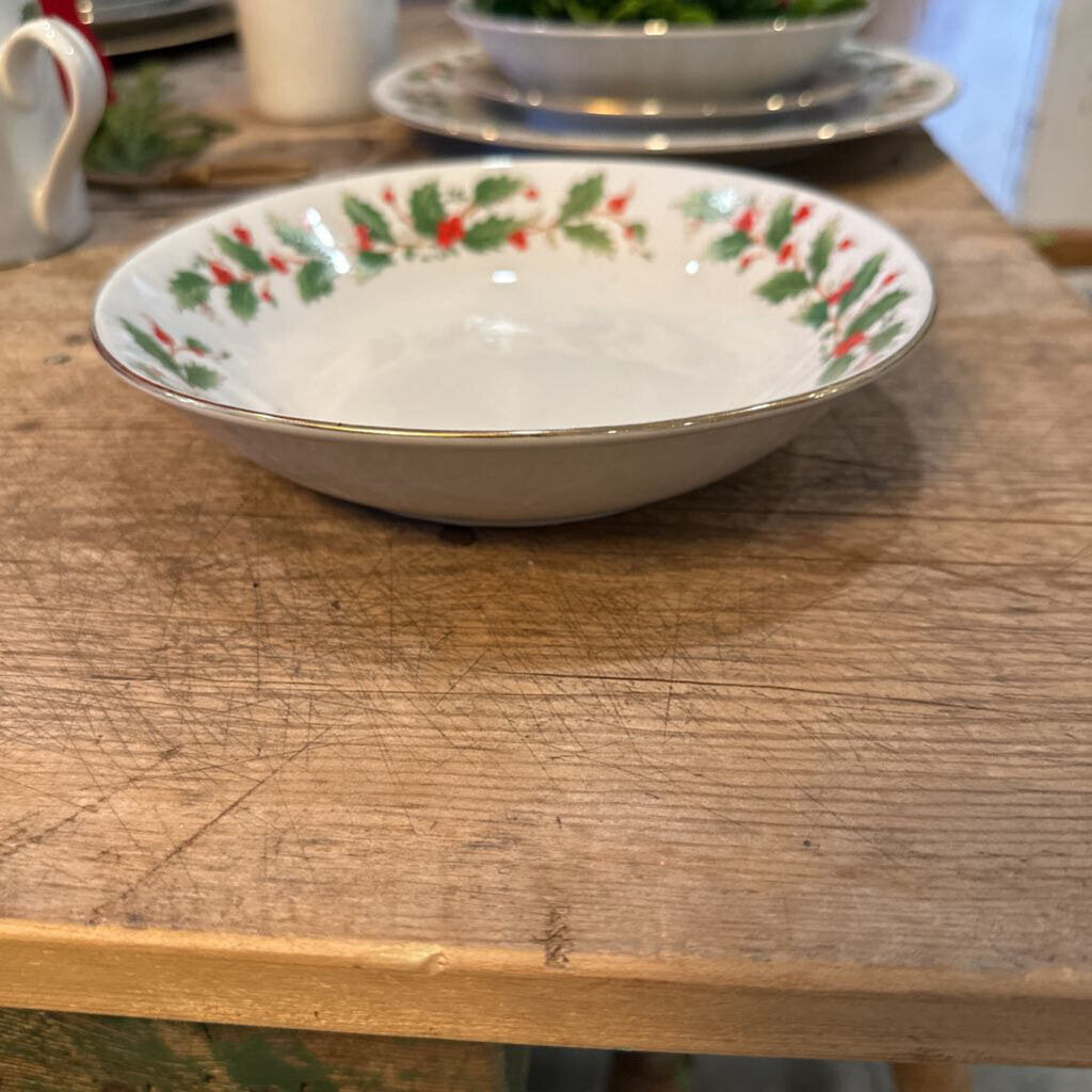 HOLLY SALAD BOWL-CHINA PEARL "NOEL" COLLECTION