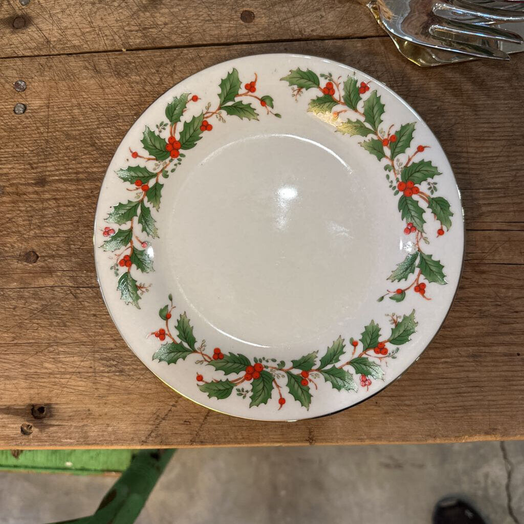 HOLLY DESSERT PLATE-CHINA PEARL "NOEL" COLLECTION