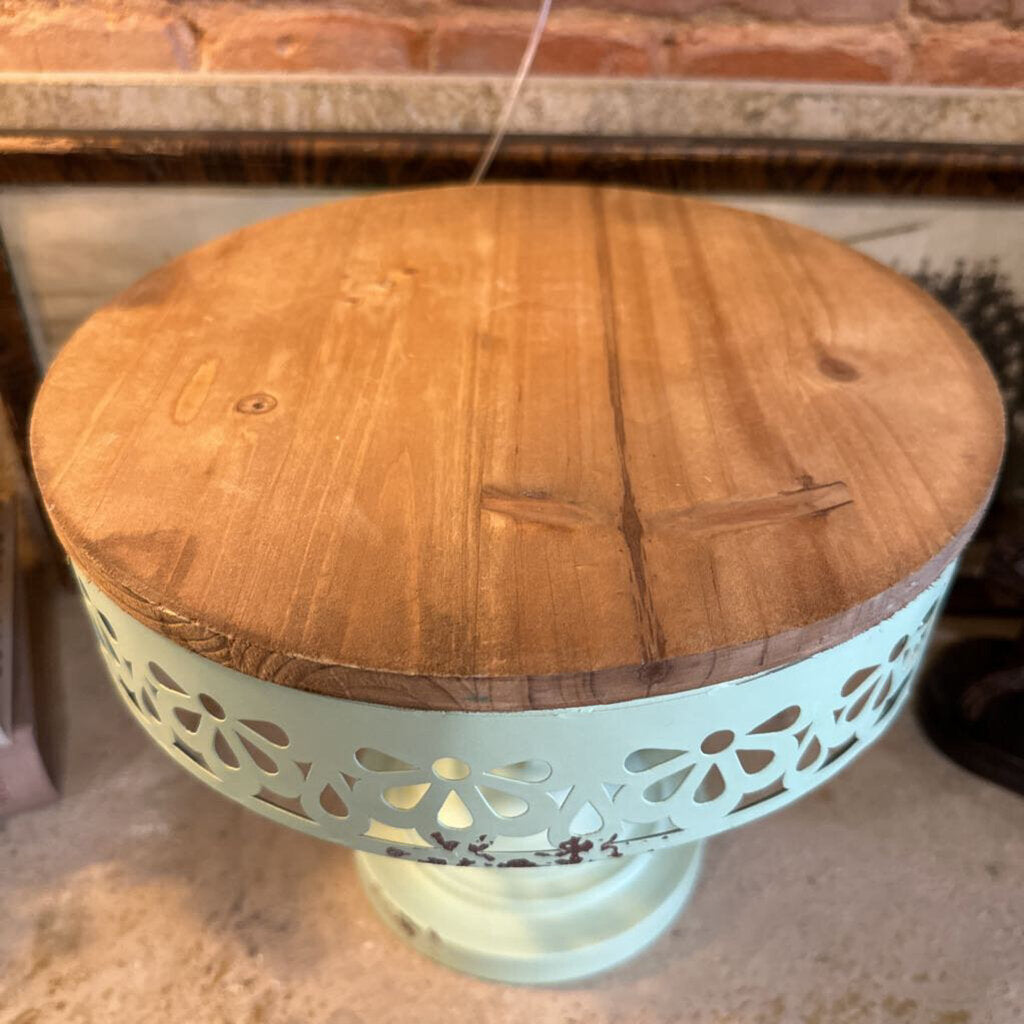 METAL AND WOOD PEDESTAL