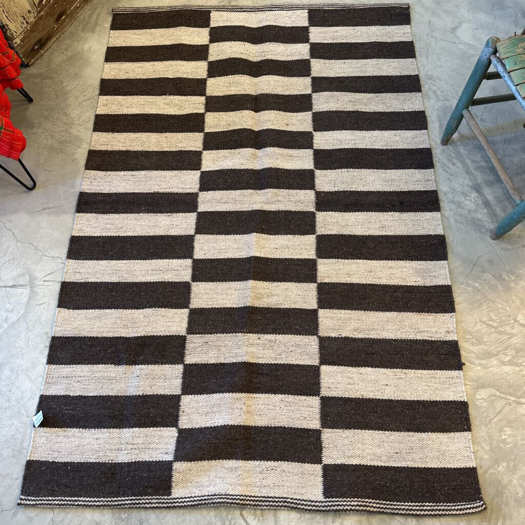 WOOL ACCENT RUG