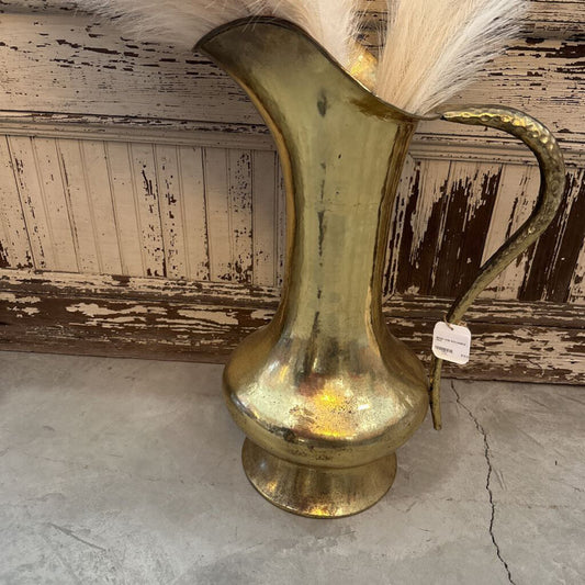 BRASS VASE WITH HANDLE