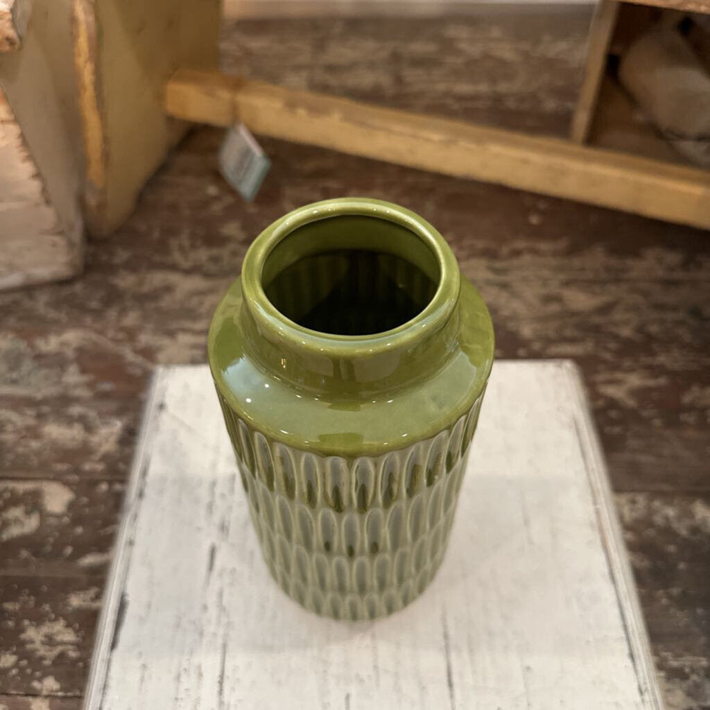 CERAMIC VASE