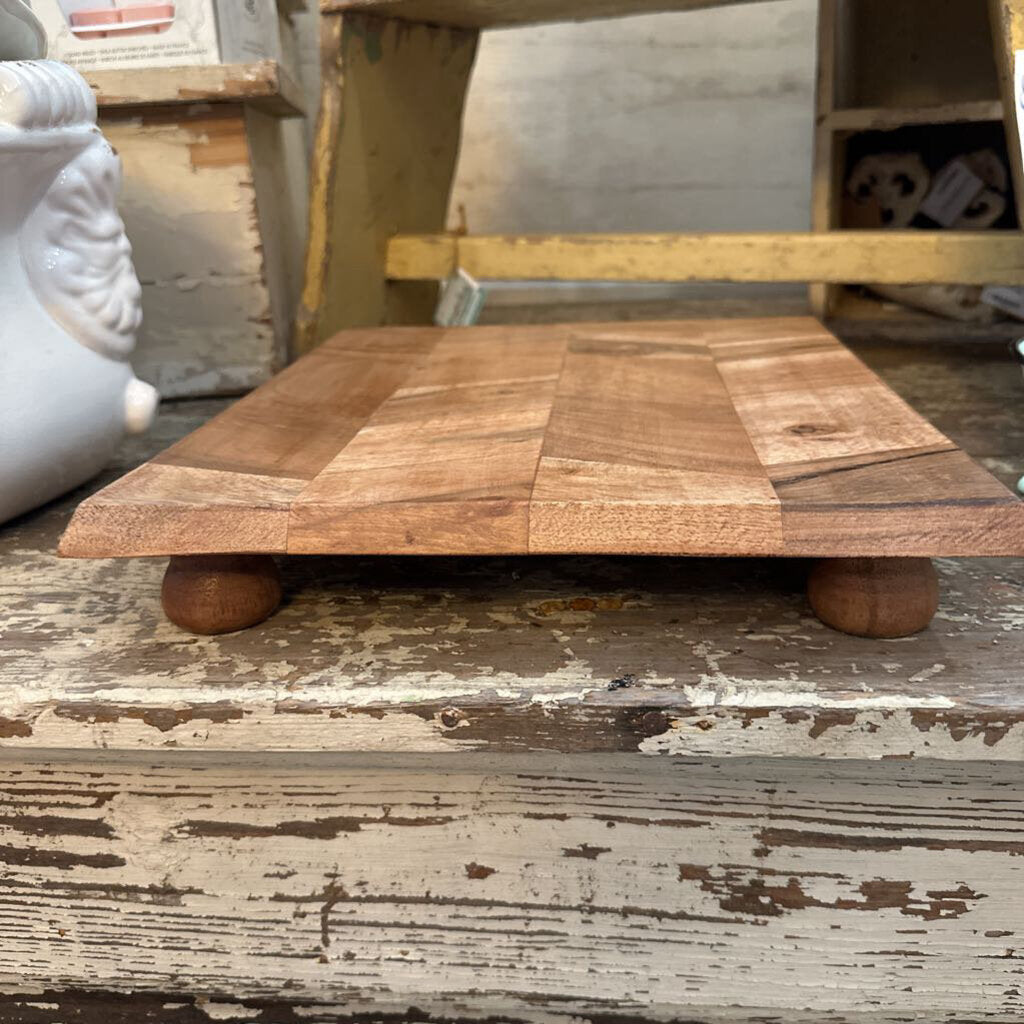 SQUARE WOODEN RISER