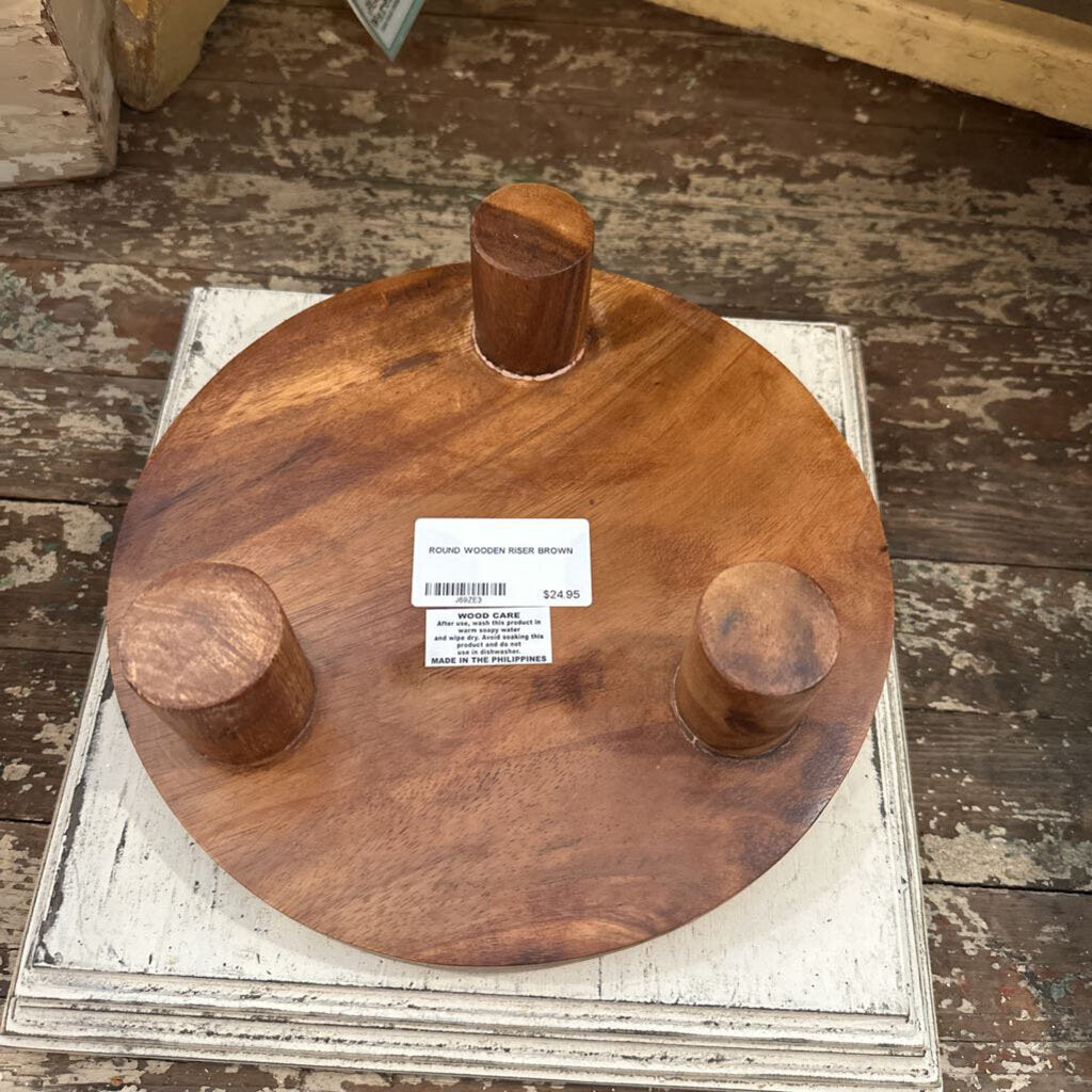 ROUND WOODEN RISER