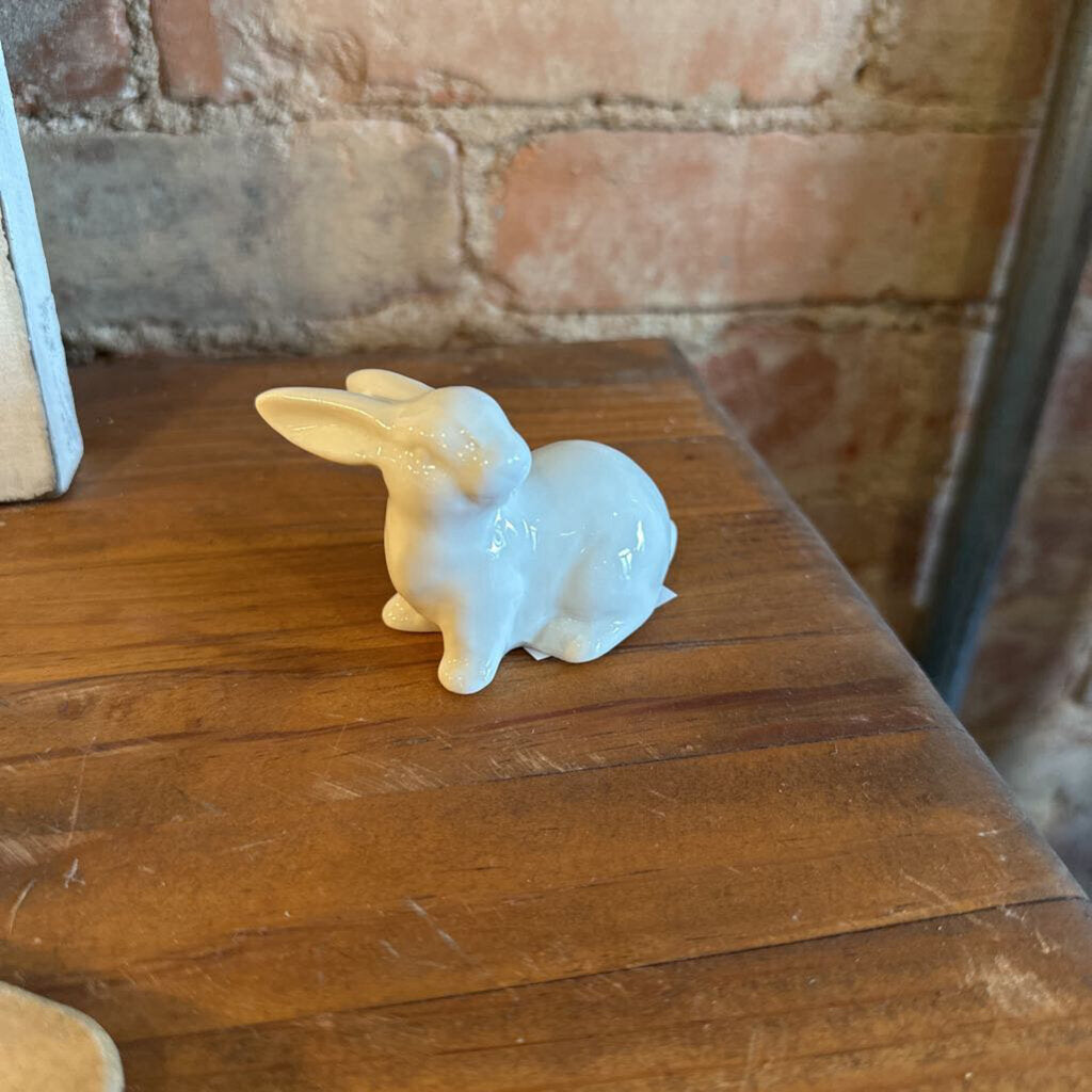 CERAMIC BUNNY