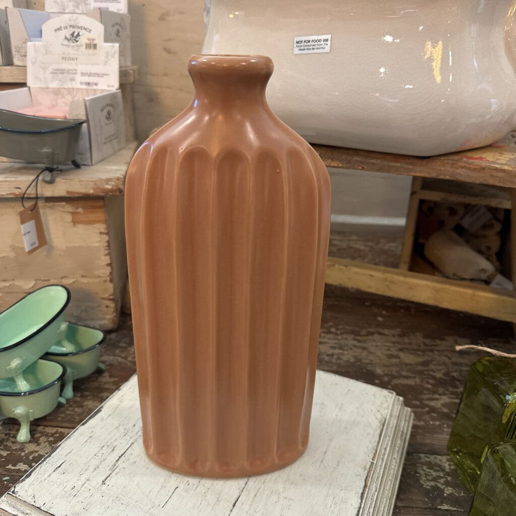 CERAMIC VASE