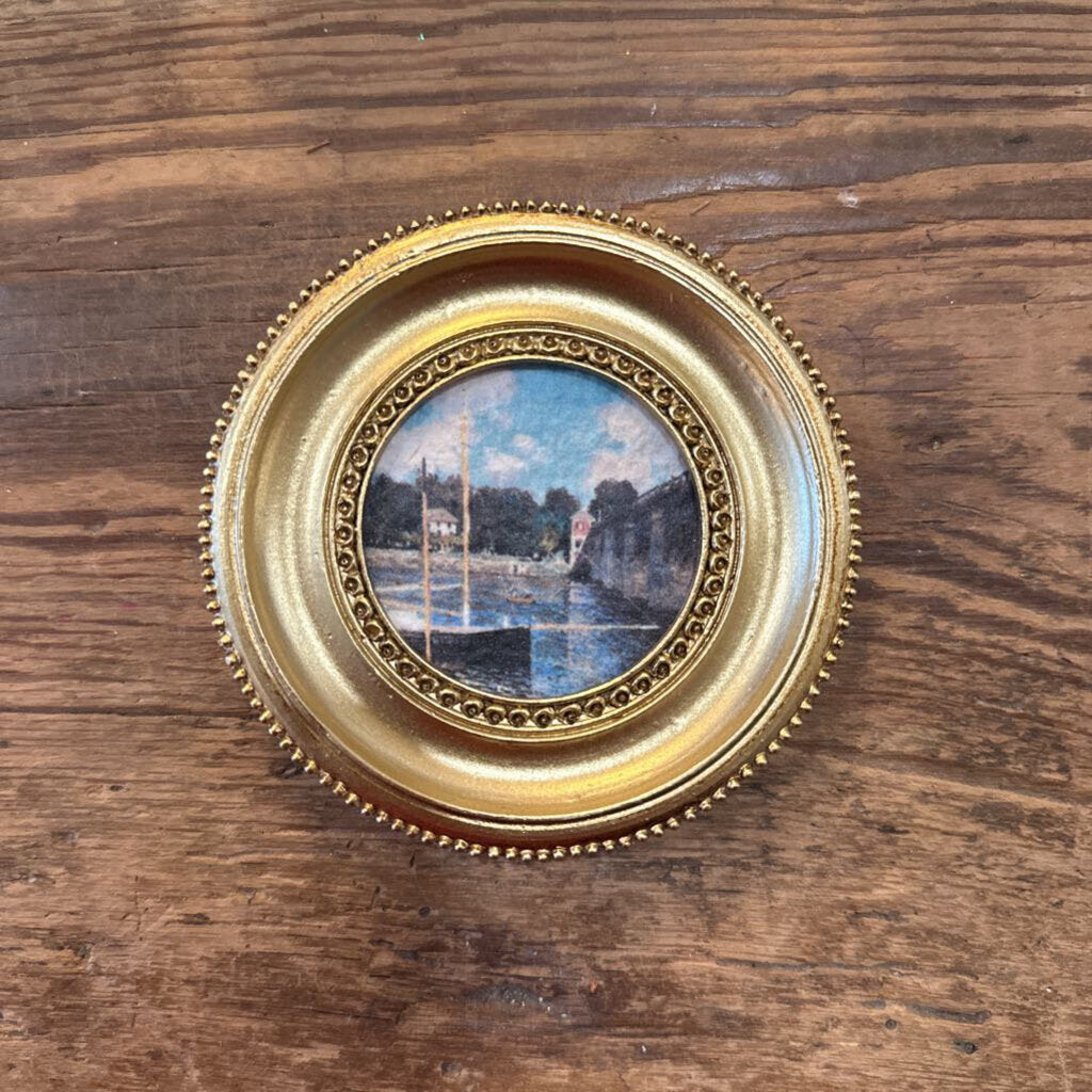 RESIN PICTURE FRAME MAGNET