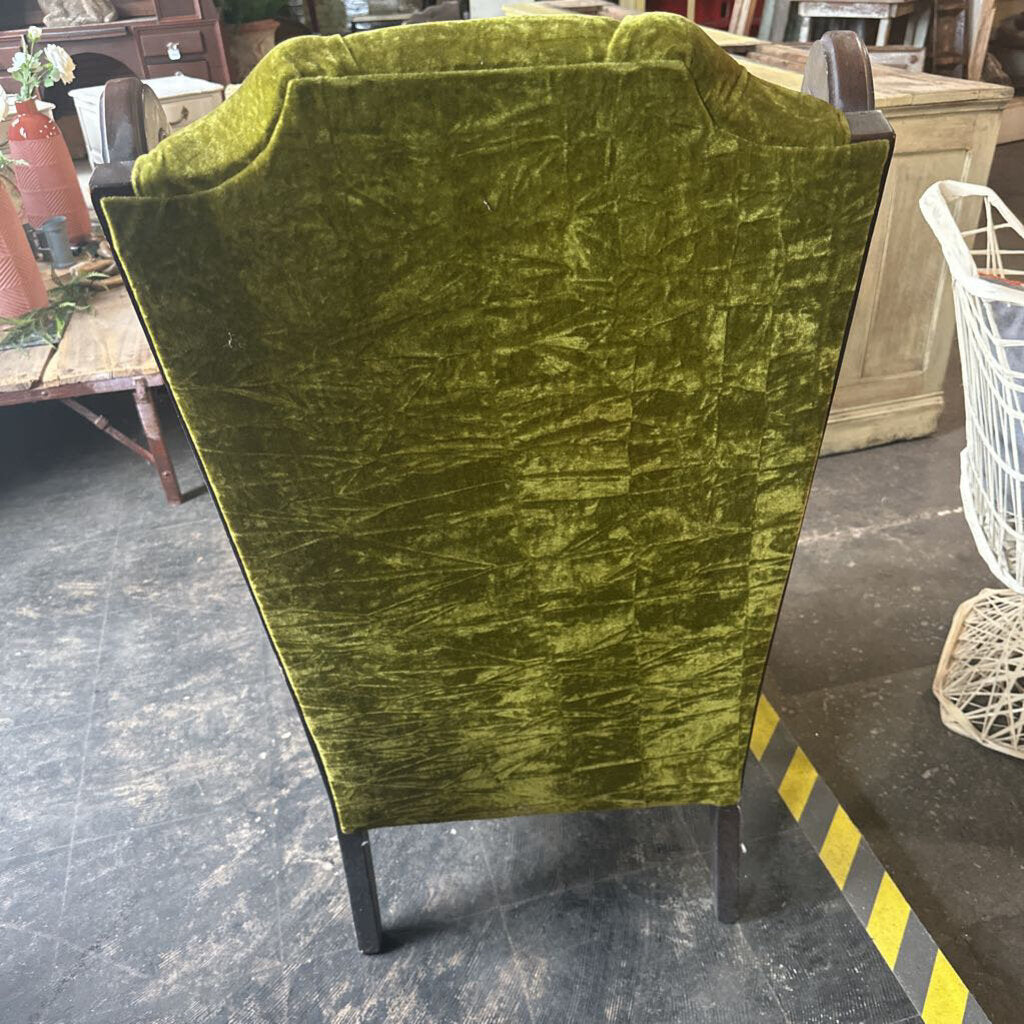 HIGHBACK VELVET CHAIRS