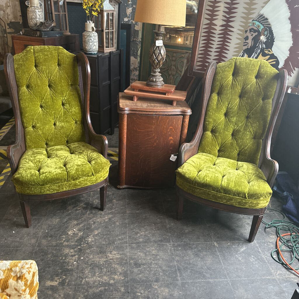 HIGHBACK VELVET CHAIRS