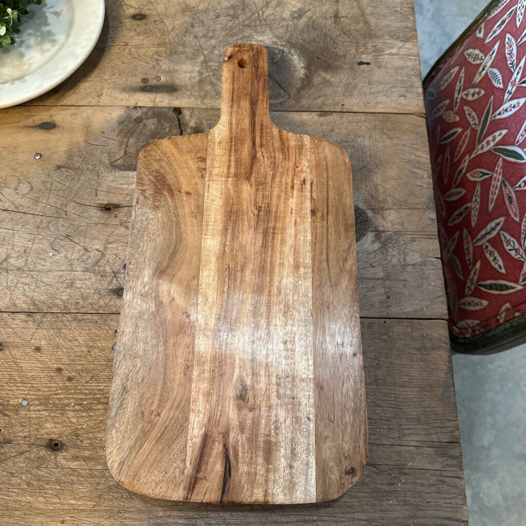 WOODEN CUTTING BOARD/RISER