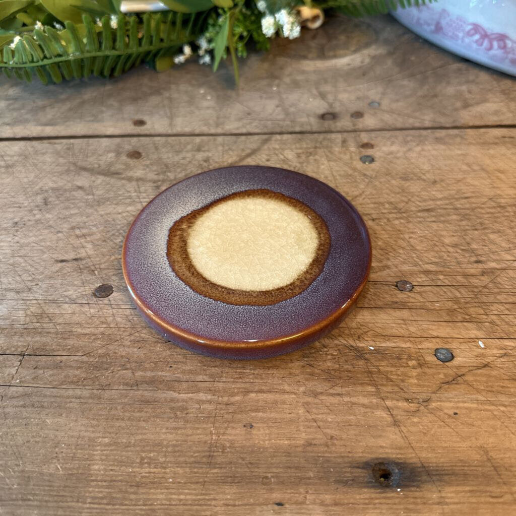 ROUND STONEWARE TRIVET