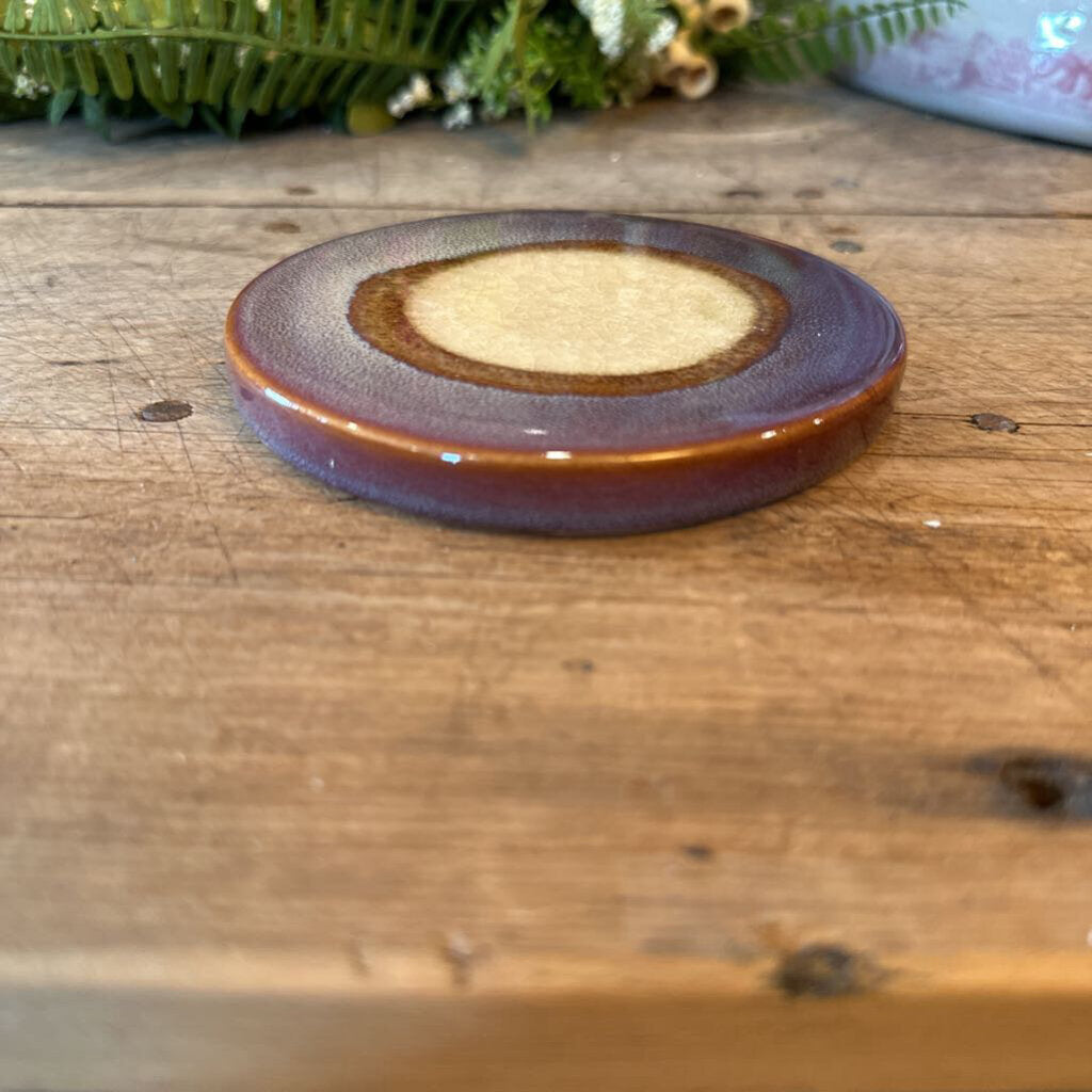 ROUND STONEWARE TRIVET
