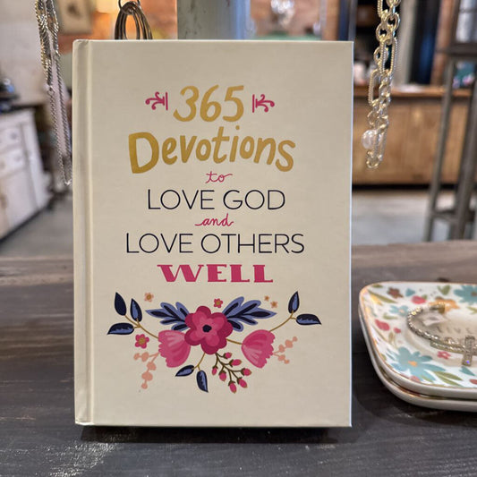 365 DEVTIONS TO LOVE GOD