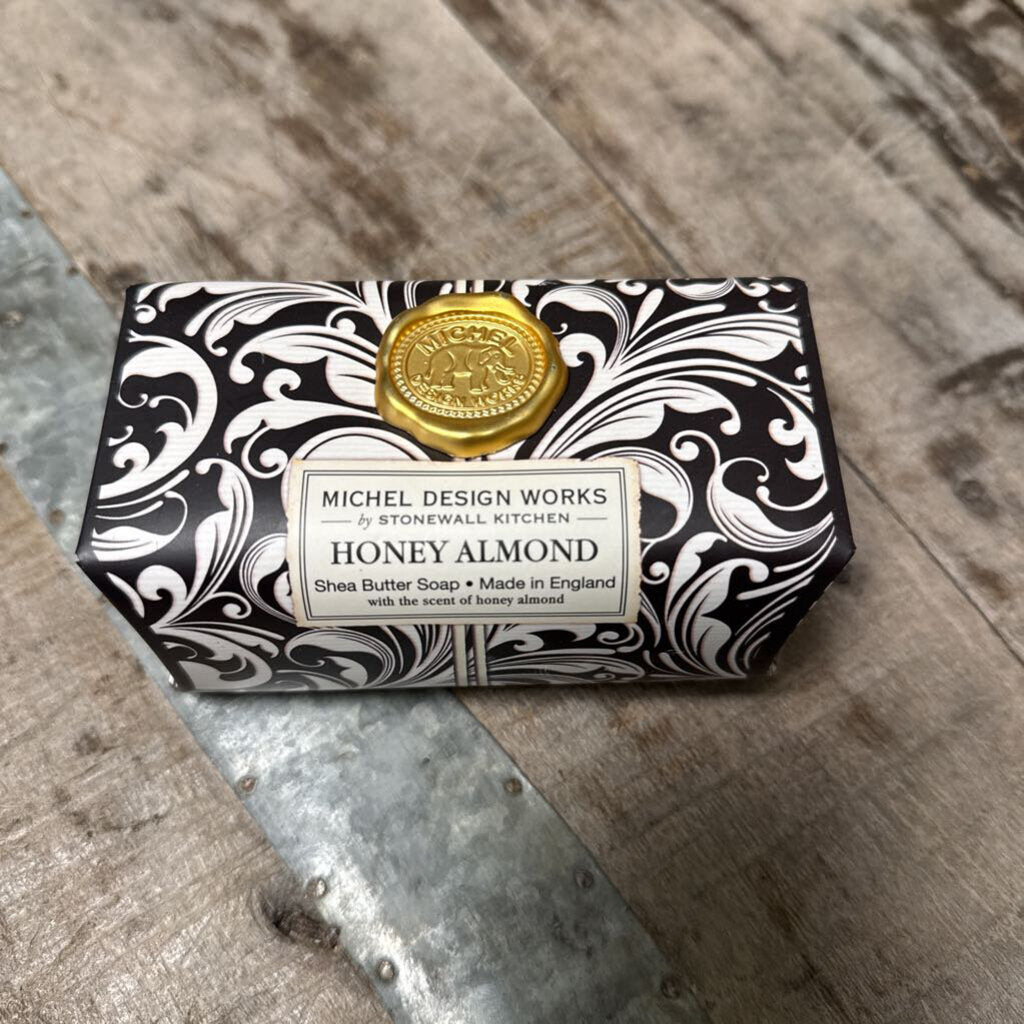 HONEY ALMOND BAR SOAP