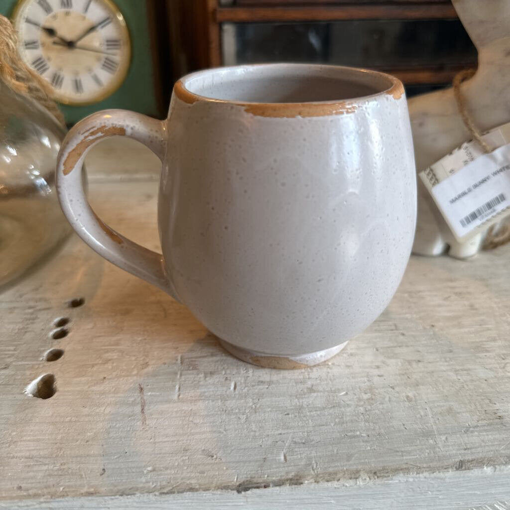 DEBOSSED STONEWARE FLORAL MUG