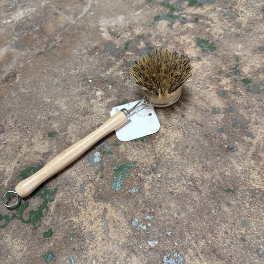 LONG HANDLE WOOD AND METAL DISH BRUSH