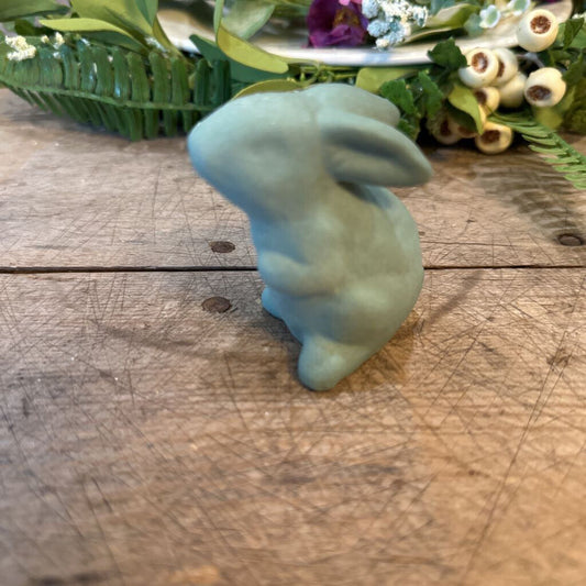 STONEWARE RABBIT MATTE FINISH